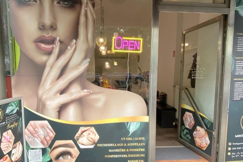 Mint Beauty Bar