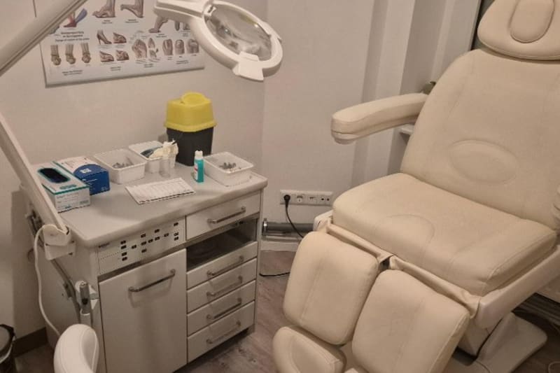 Podocare Berlin - Medizinische Fußpflege,Nagelbearbeitung und Prothetik in Charlottenburg.