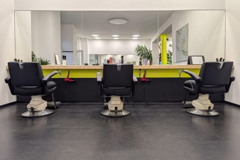 Emergency room BPS GmbH Hairdressing
