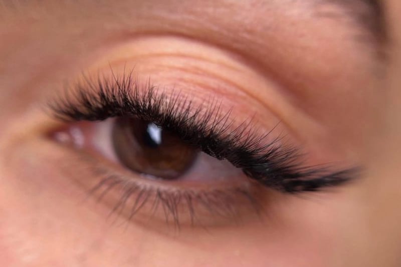 Sha Aesthetics - Haut und Wimpern