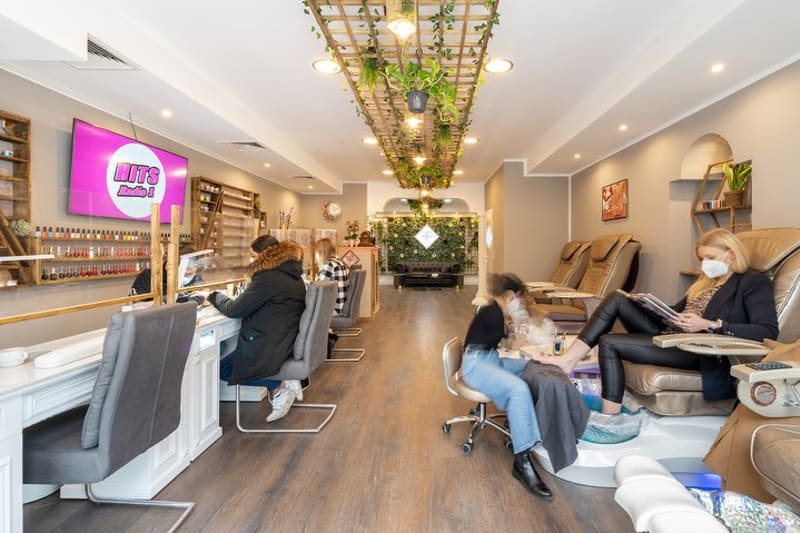 Feather Nails & Beauty Berlin Charlottenburg