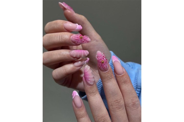 Kelly Nails Lashes & Massage