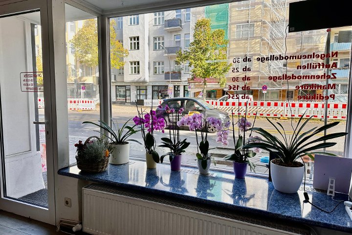 Diva 86 Nails & lashes