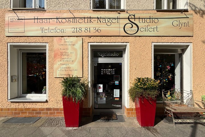 "Friseur Duo" by Stephanie Schleusener