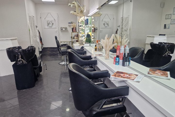 MK Hair & Beauty Salon