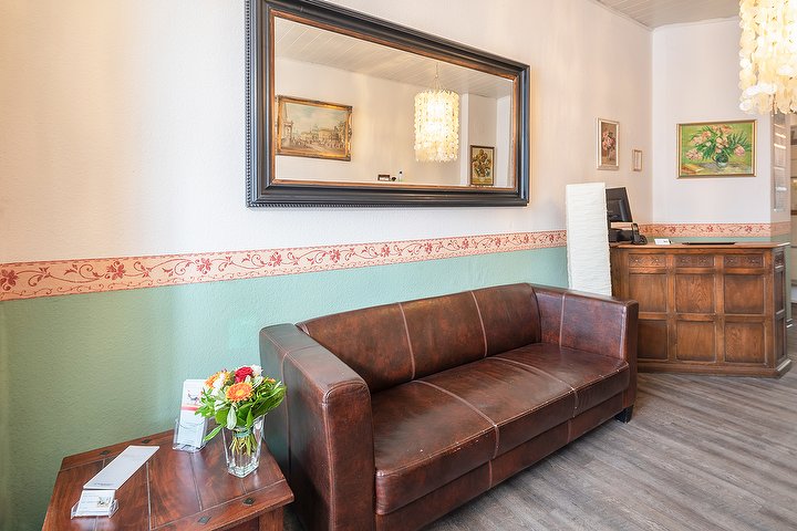 Hand & Fuss (Nagelstudio/Fusspflege)