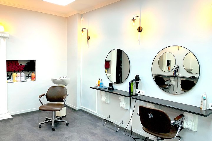 Efendi Hairstudio / Barber