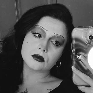 @prettylittledollzz_