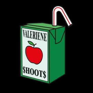 @valerieneshoots