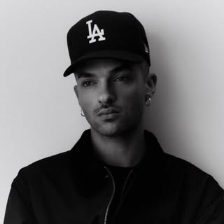 @oliverjamescampbell__