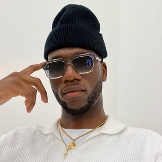 @alvincaleb_
