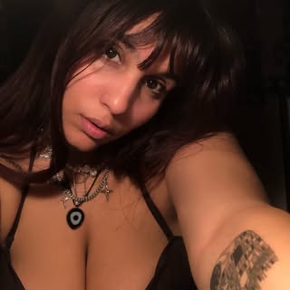 @idkwhotrust