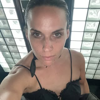 @carlaschleiffer