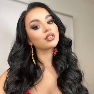@stephwyatt_