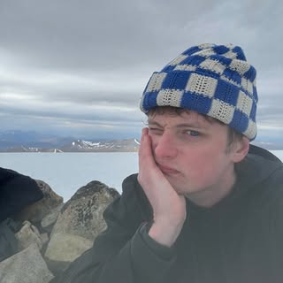 @elliotbenjaminn