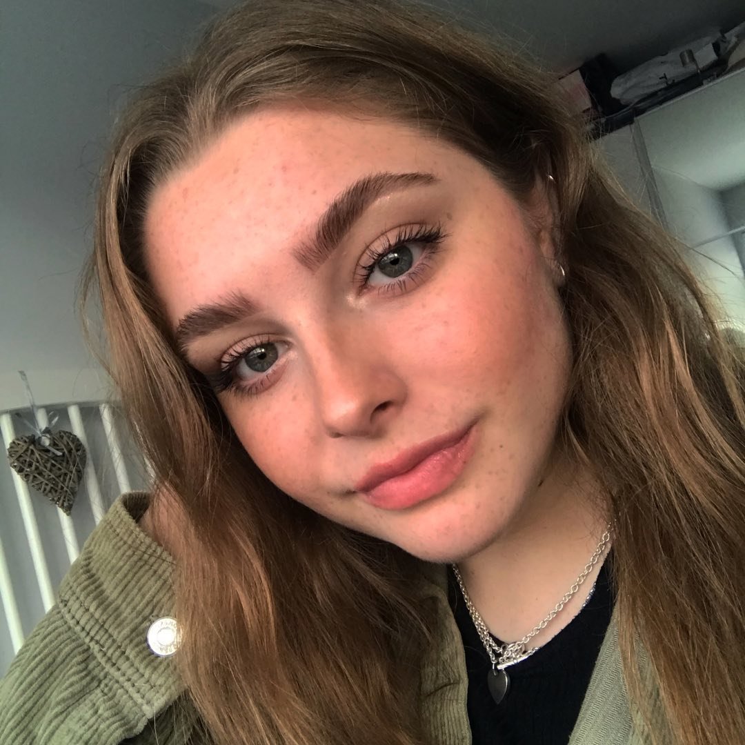 @charlotteb.fx
