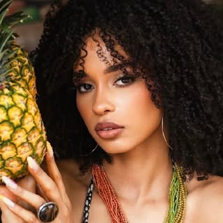 @natafromodel