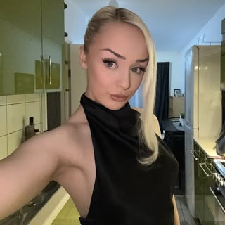 @elliewatkinsonmua