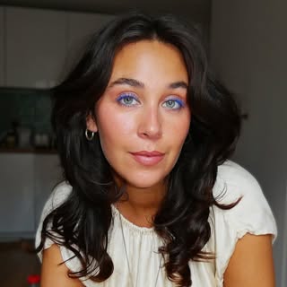@victoriamua__