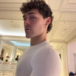 @hugoarmass
