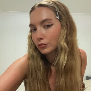 @maddiequinnl