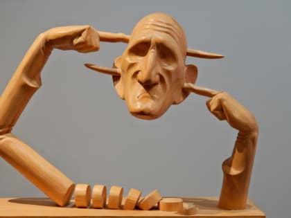 Выставка известного томского скульптора Леонтия Усова открылась в областном художественном музее