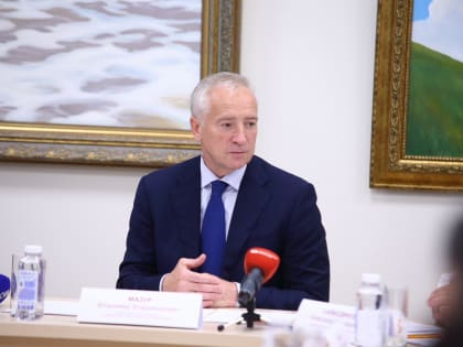 Владимир Мазур утвердил ученый совет в Губернаторском Светленском лицее