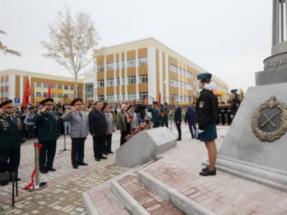 Мемориал к столетию военного училища связи открыли в Томске