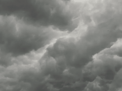 Штормовое предупреждение объявили в Томске. Непогода придет 17 июля