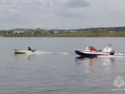 МЧС России объясняет, как обезопасить себя во время охоты на воде