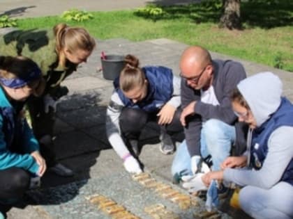 Томские волонтеры приняли участие в реставрации храмов Псковской области