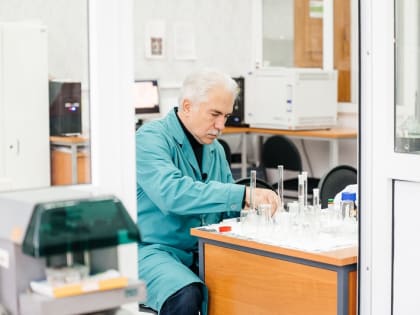 Разработка томских ученых помогла вылечить испанские абрикосы от оспы сливы