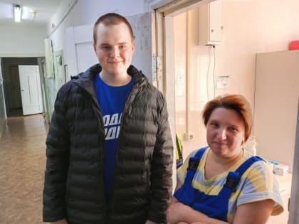 Активист Каргасокского района Томской области поздравил медицинских работников с Пасхой