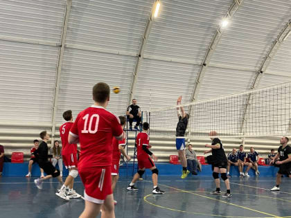 В Парабели прошел волейбольный турнир в память о главе поселения