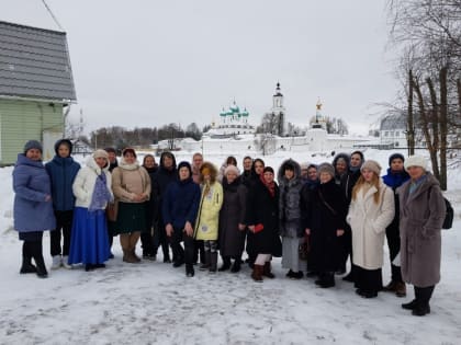 Педагоги из Колпашевской епархии совершили паломничество к святыням Троице-Сергиевой Лавры, Ярославля и Ростова Великого
