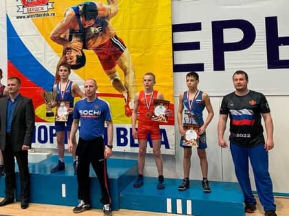 Томского греко-римлянина отметили специальным призом на первенстве Сибири