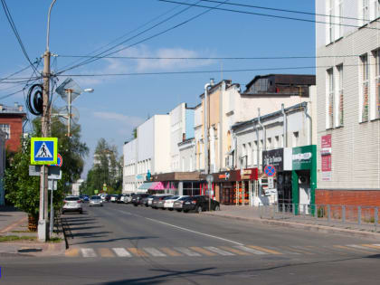 Часть здания обрушилась на ул. Усова в Томске, закрыты несколько кафе