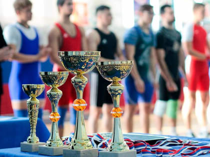 Томичей приглашают на чемпионат города по тяжелой атлетике