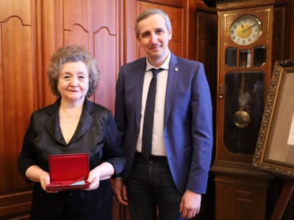 Сотрудник СибГМУ Вера Бурковская награждена государственной наградой