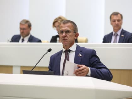 Сенатор Владимир Кравченко выступил с инициативой ограничить право госкомпаний определять сроки расчетов с поставщиками