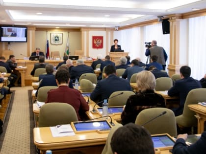 Депутаты облдумы увеличили расходы дорожного фонда почти на 950 миллионов рублей