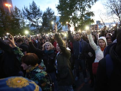 Три дня борьбы за сквер в Екатеринбурге: задержано больше 60 человек