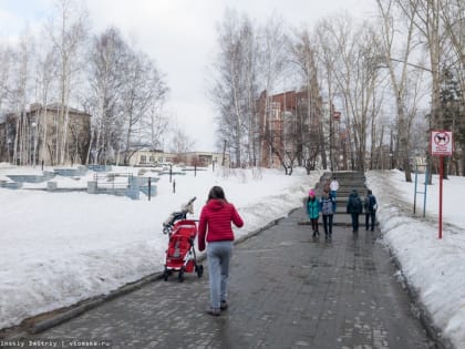 Собака искусала двоих детей в Буфф-саду Томска