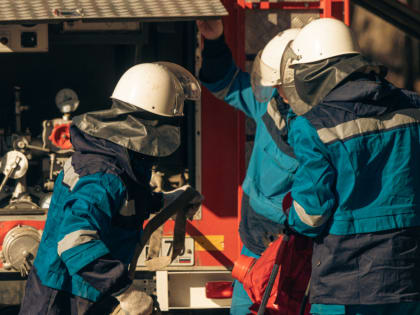 Дачный дом и баня горели ночью в Томском районе