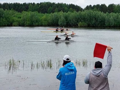 Гребцы разыграли медали чемпионата и первенства Сибири