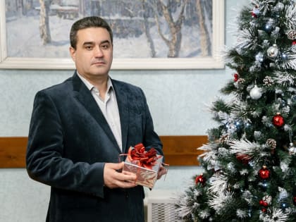 Пусть новый год принесет мир и стабильность, станет временем счастливых перемен!