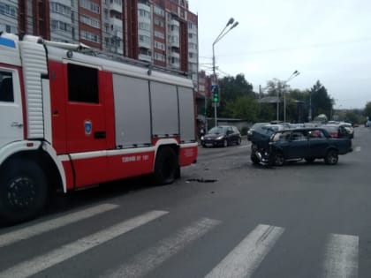 Один человек пострадал в ДТП с участием пожарной машины в Томске