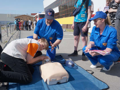 Сотрудники СибФНКЦ провели акцию ФМБА России «Спасти человека»