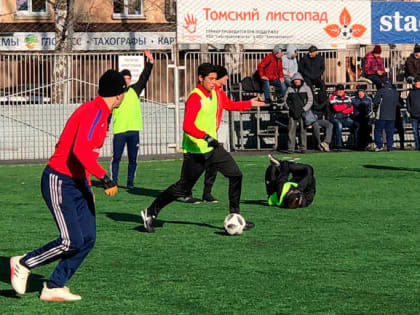 На благотворительный турнир по футболу приглашаются болельщики