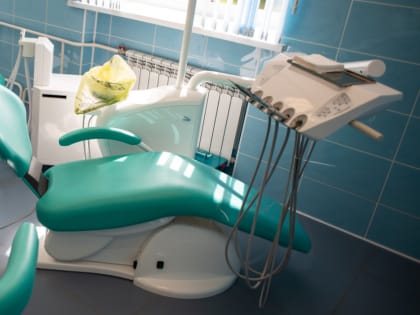 Скандал в стоматологии Томска: пенсионеры остаются без зубов и долговых обязательств